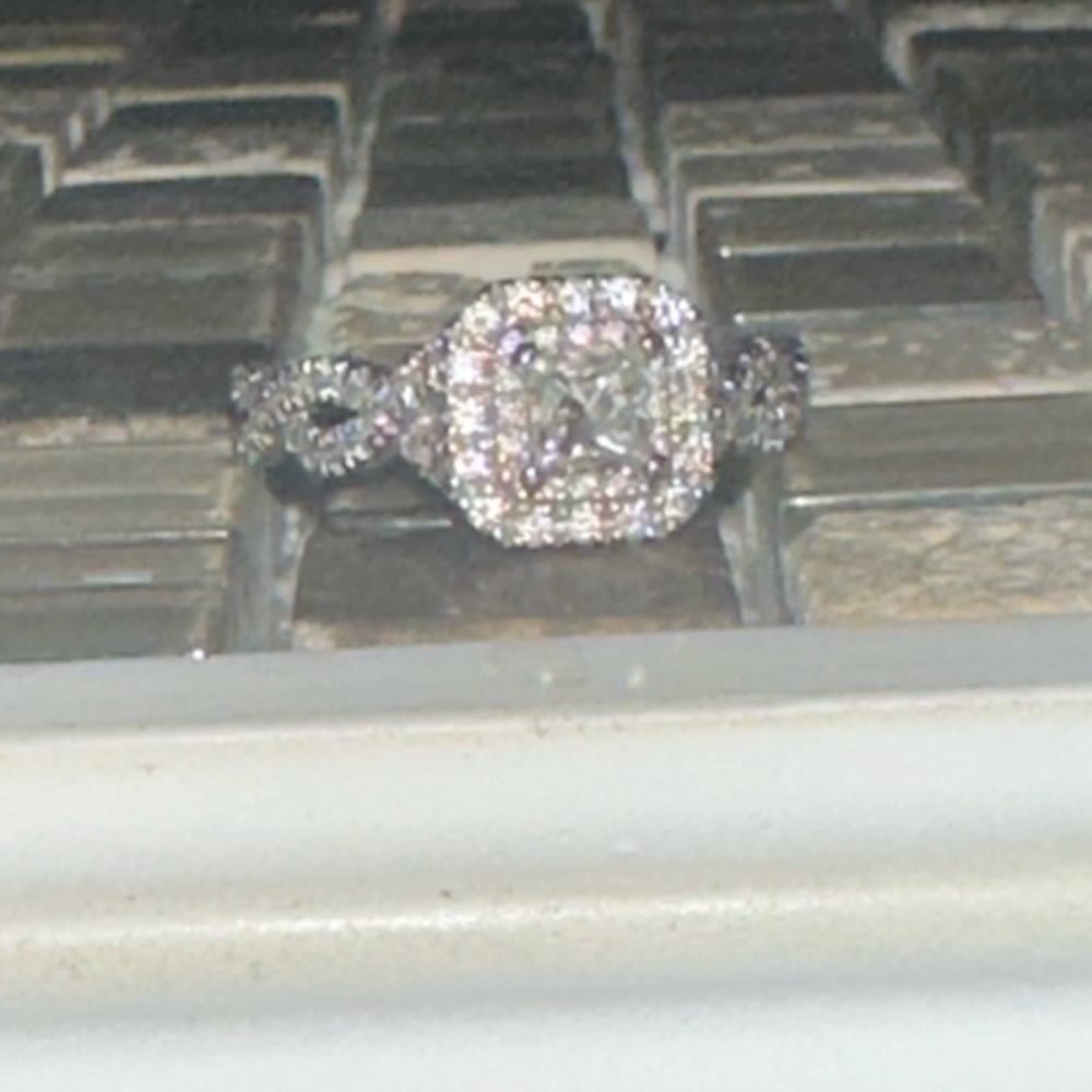 Vera wang love collection 1ct princess cut ring with enhancer